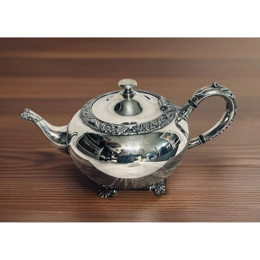 VTG Wilcox New Beverly Manor Silver Plate Teapot #1302 Polished Hinged Lid Fancy